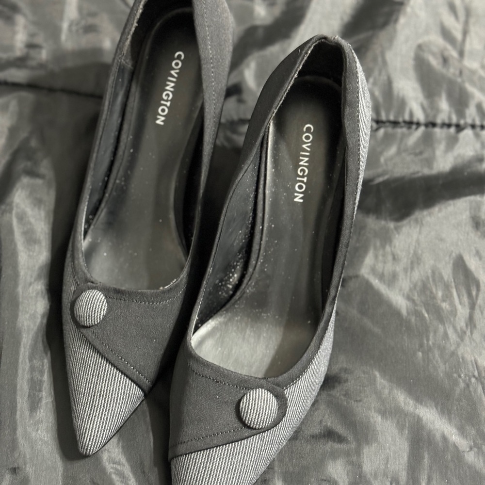 Two tone heel PreOwned Covington heels​ - Picture 5 of 5